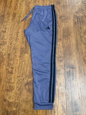 adidas Men’s Track Pants with Black Side Stripes Size M